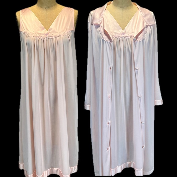 VINTAGE 2 piece set nylon nightgown and robe pastel pink embroidered floral 90s - Picture 1 of 16